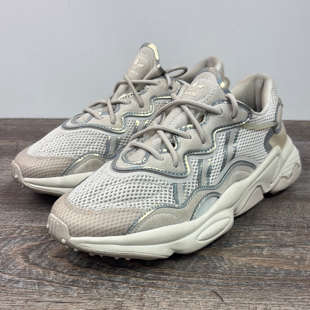 Men’s Adidas OZWEEGO Bliss Iridescent Sneakers FV9655 Size 6.5